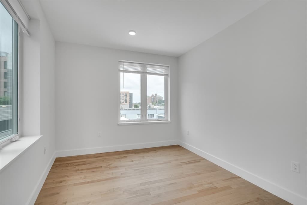 Condominium at 50 Hichborn St # 308, Boston MA 02135, Boston, photo 10 of 31
