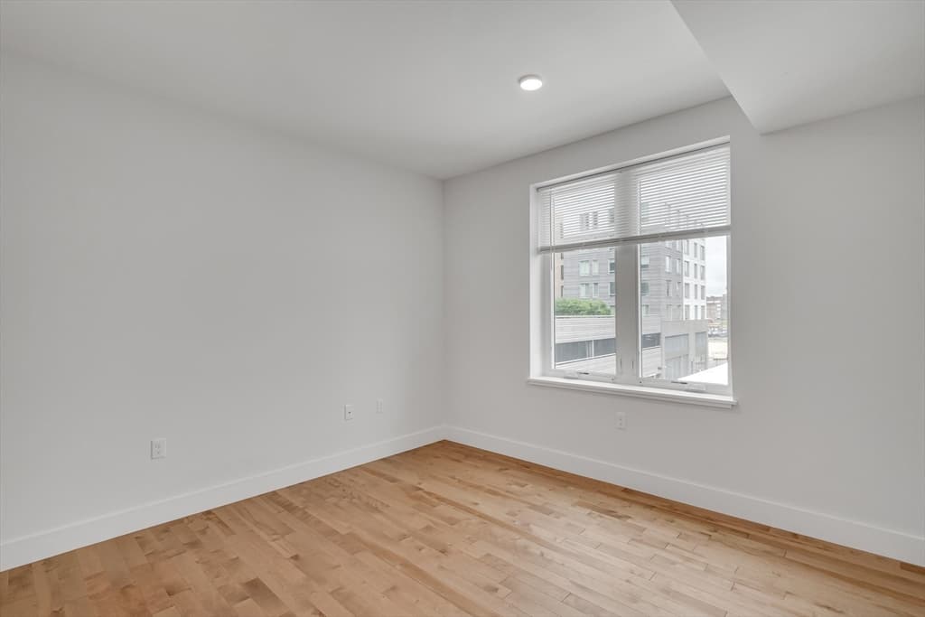 Condominium at 50 Hichborn St # 308, Boston MA 02135, Boston, photo 14 of 31