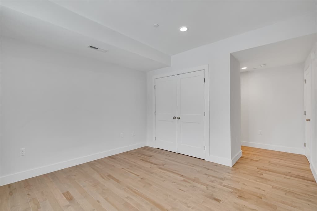 Condominium at 50 Hichborn St # 308, Boston MA 02135, Boston, photo 8 of 31