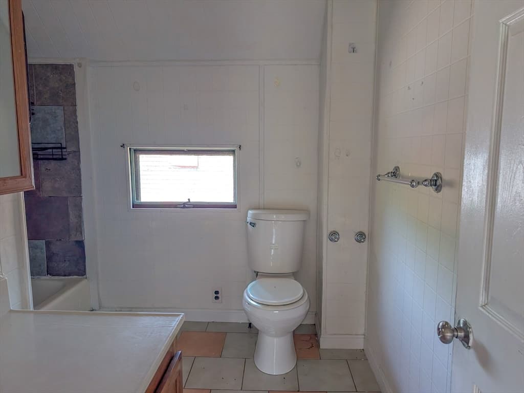 Multi Family at 55 Liberty St, Taunton MA 02718, Taunton, photo 24 of 35