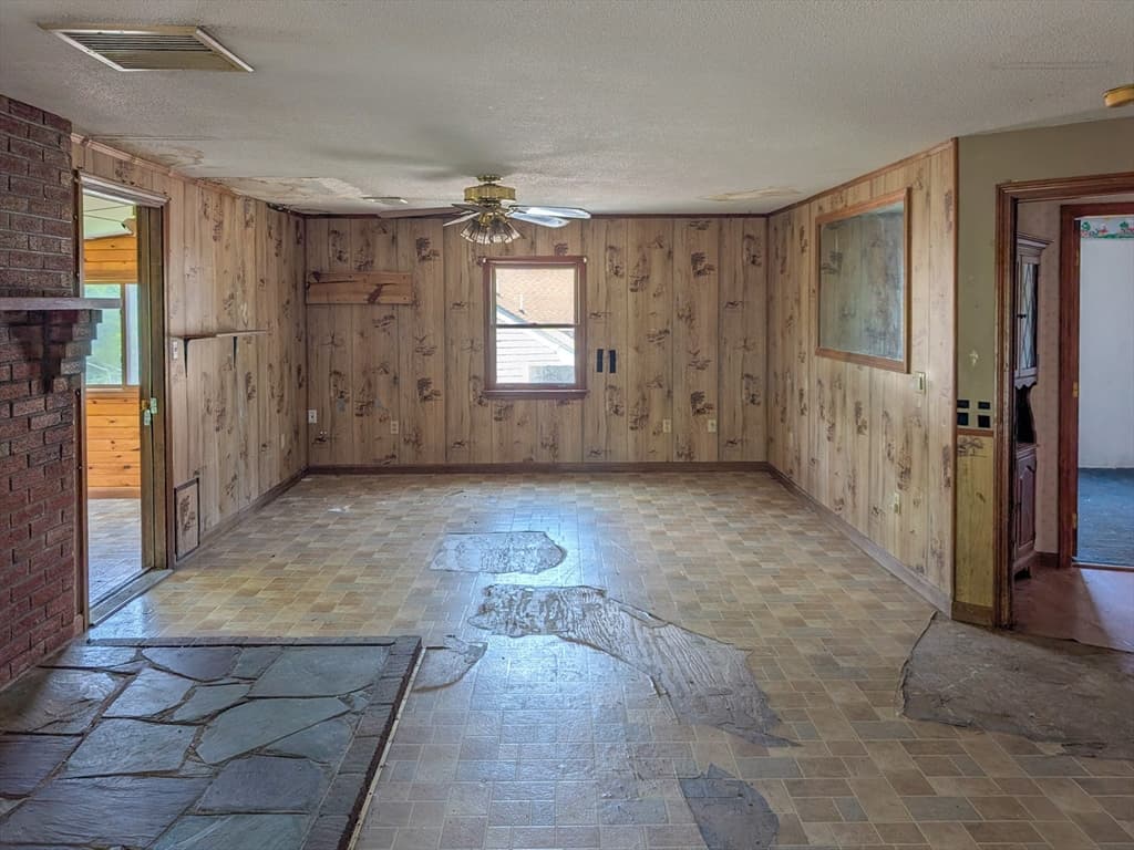 Multi Family at 55 Liberty St, Taunton MA 02718, Taunton, photo 30 of 35