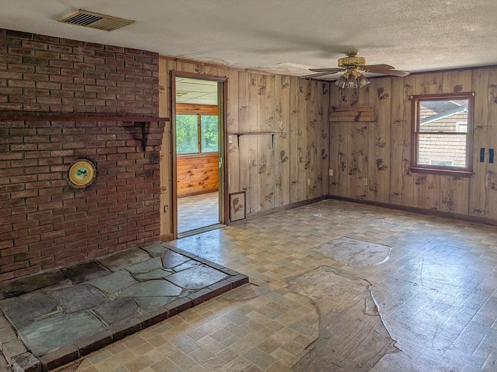 Multi Family at 55 Liberty St, Taunton MA 02718, Taunton, photo 31 of 35