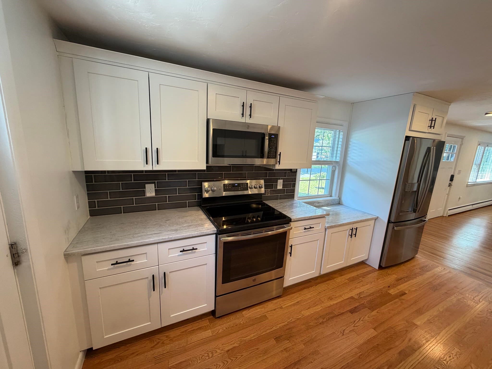 Single Family Residence at 8 Fairbrook Rd, Framingham MA 01701, Framingham, photo 6 of 42