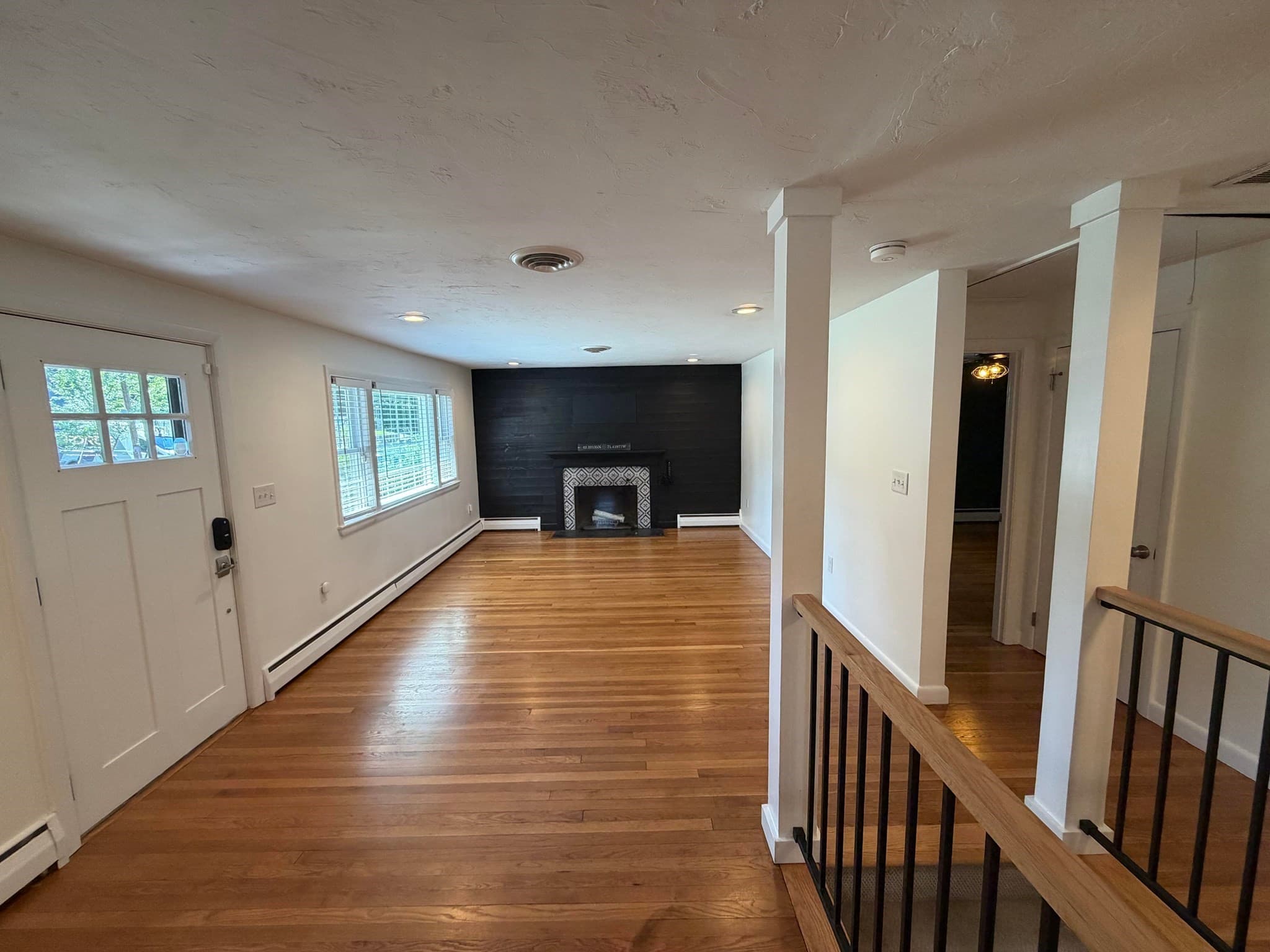 Single Family Residence at 8 Fairbrook Rd, Framingham MA 01701, Framingham, photo 9 of 42