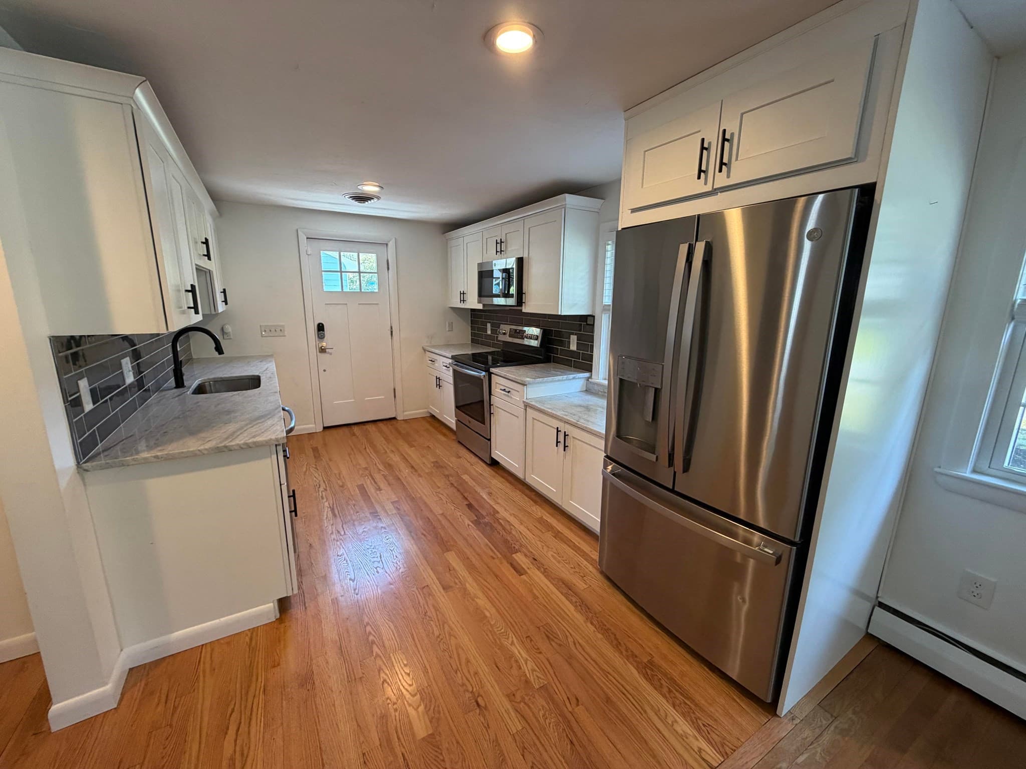 Single Family Residence at 8 Fairbrook Rd, Framingham MA 01701, Framingham, photo 8 of 42