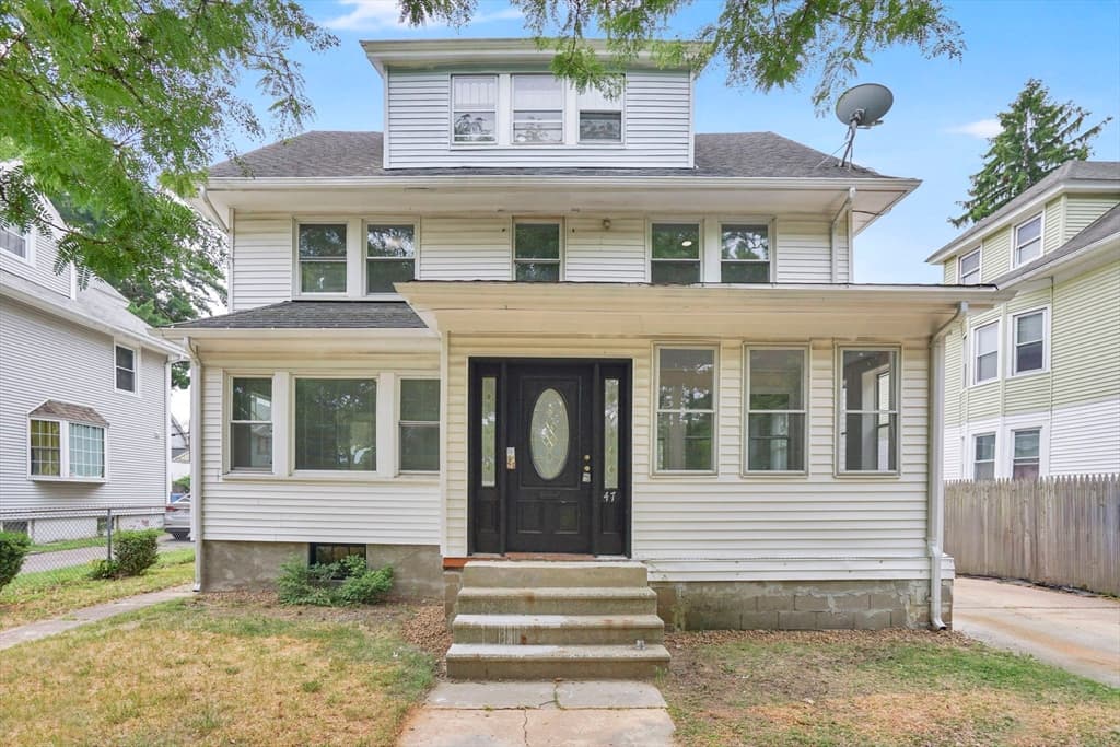 47 Trafton Rd, Springfield MA 01108
