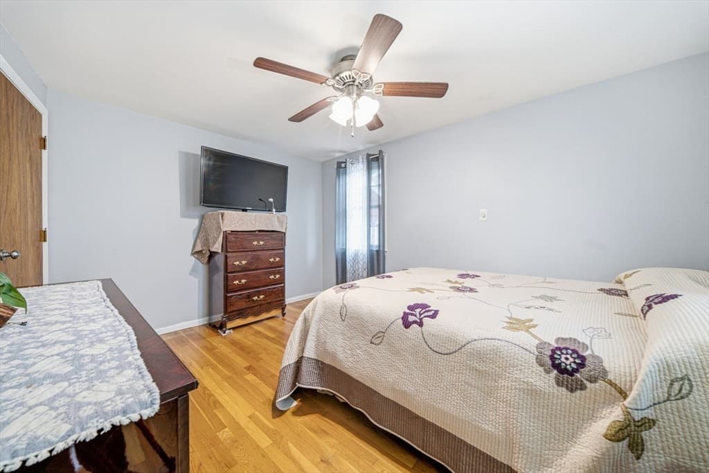 130 Elwell St, Malden MA 02148 photo 25