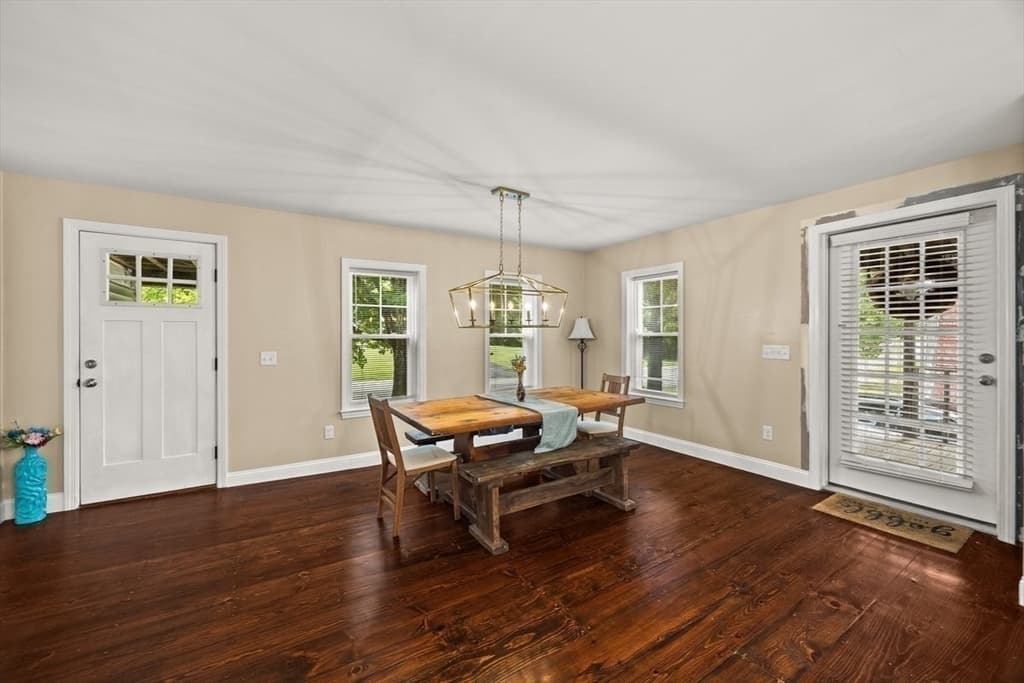 Single Family Residence at 551 Tremont St, Taunton MA 02780, photo 6 of 28