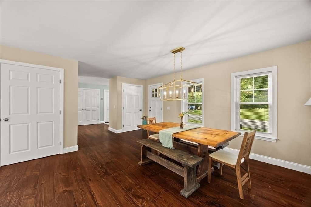 Single Family Residence at 551 Tremont St, Taunton MA 02780, photo 4 of 28