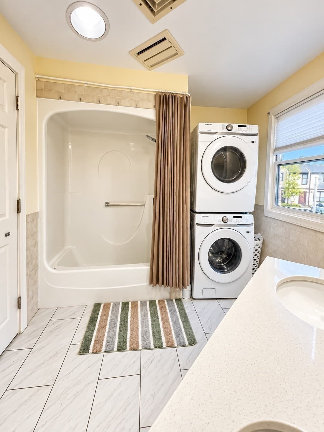 Condominium at 110 Dean # 98, Taunton MA 02780, photo 26 of 40
