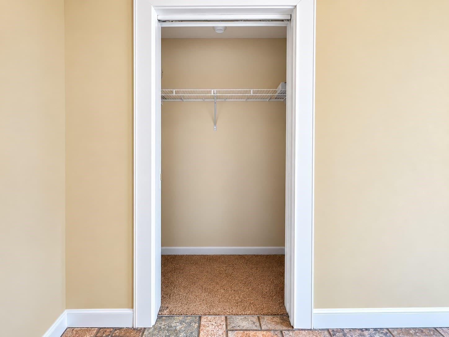 Condominium at 110 Dean # 98, Taunton MA 02780, photo 5 of 40