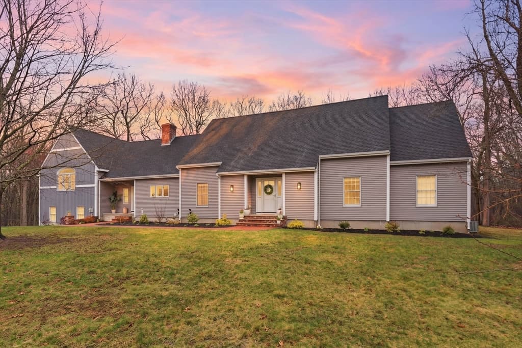 30 Anne Rd, North Andover MA 01845