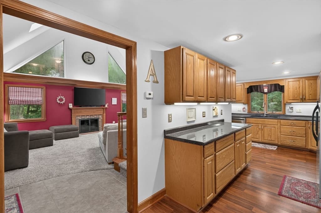 317 Bay Rd, Easton MA 02334 photo 17