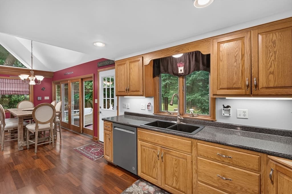 317 Bay Rd, Easton MA 02334 photo 16