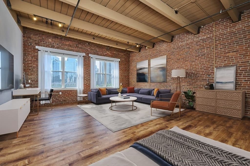 Condominium at 33 Sleeper Street # 603, Boston MA 02210, Boston, photo 2 of 17