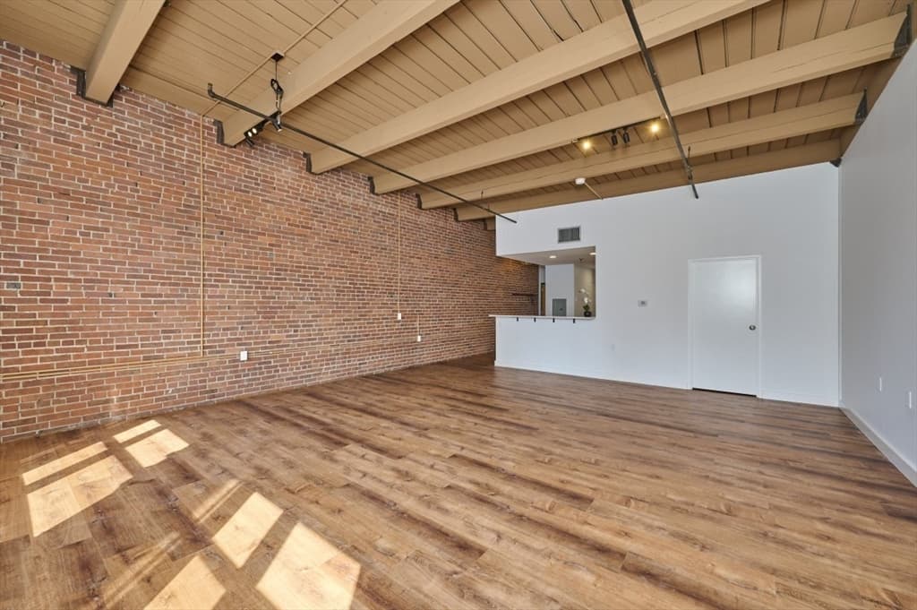 Condominium at 33 Sleeper Street # 603, Boston MA 02210, Boston, photo 10 of 17