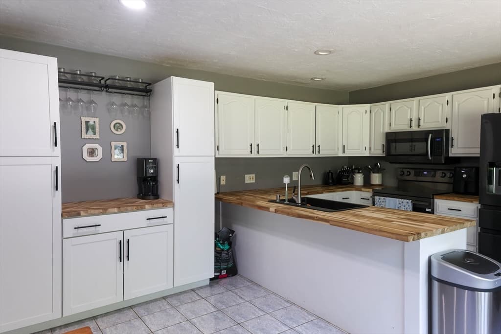 16 Debra Lane, Barre MA 01005 photo 6