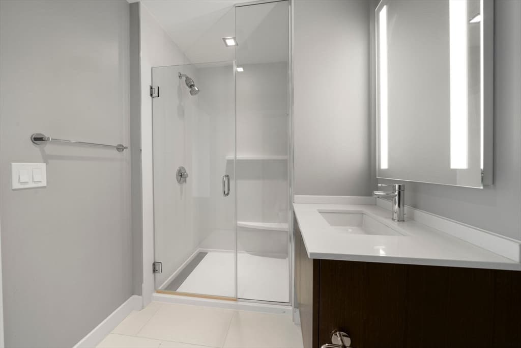 375 Canal St # 716, Somerville MA 02145 photo 11