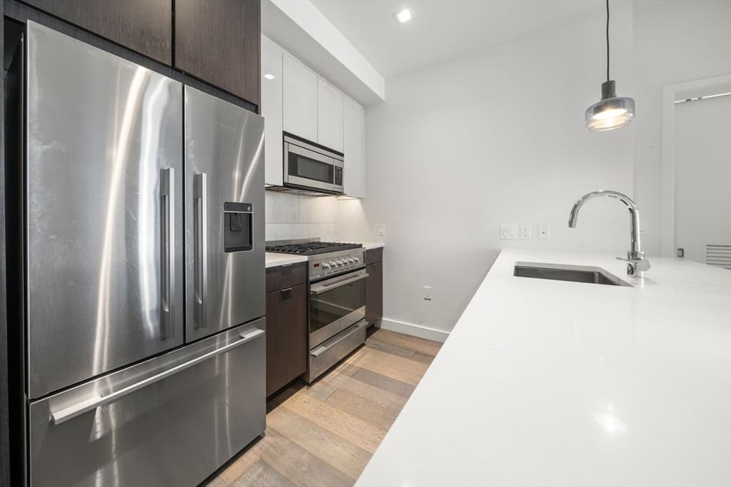 375 Canal St # 1102, Somerville MA 02145 photo 6