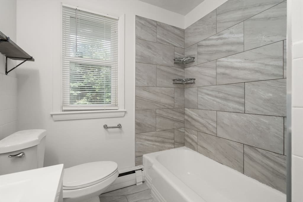 25 Pinedale St, Southbridge MA 01550 photo 16