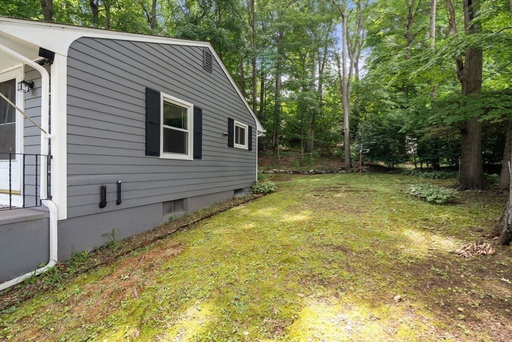 25 Pinedale St, Southbridge MA 01550 photo 22
