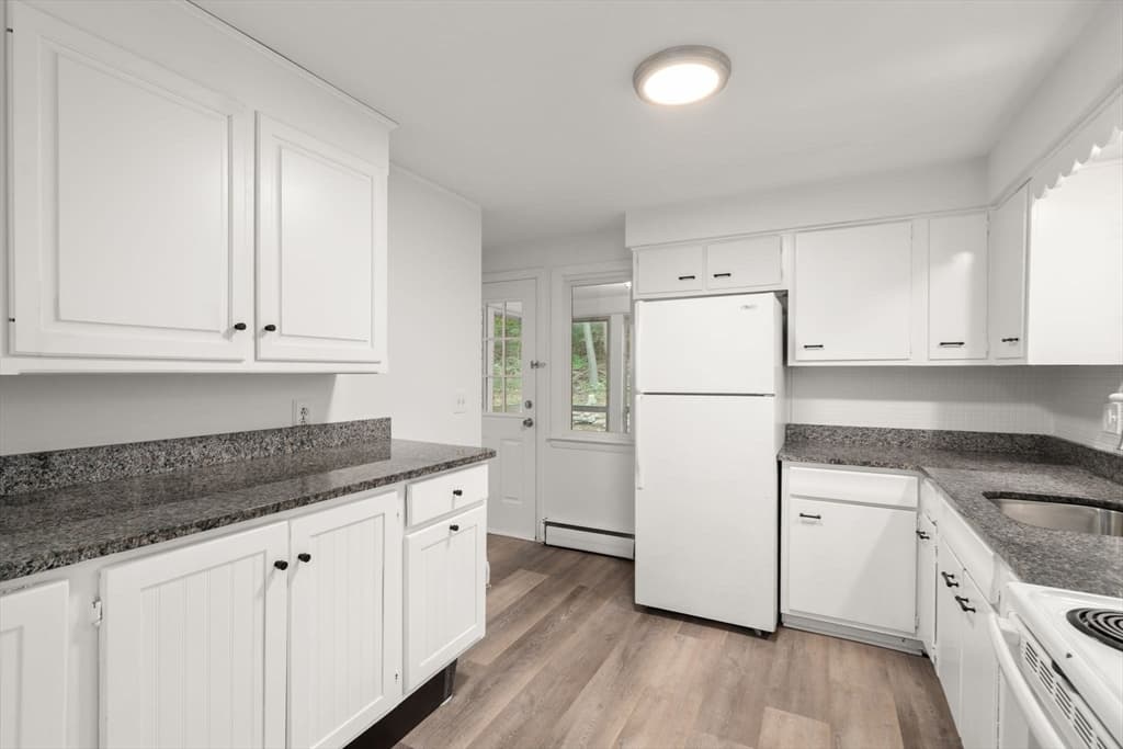 25 Pinedale St, Southbridge MA 01550 photo 7
