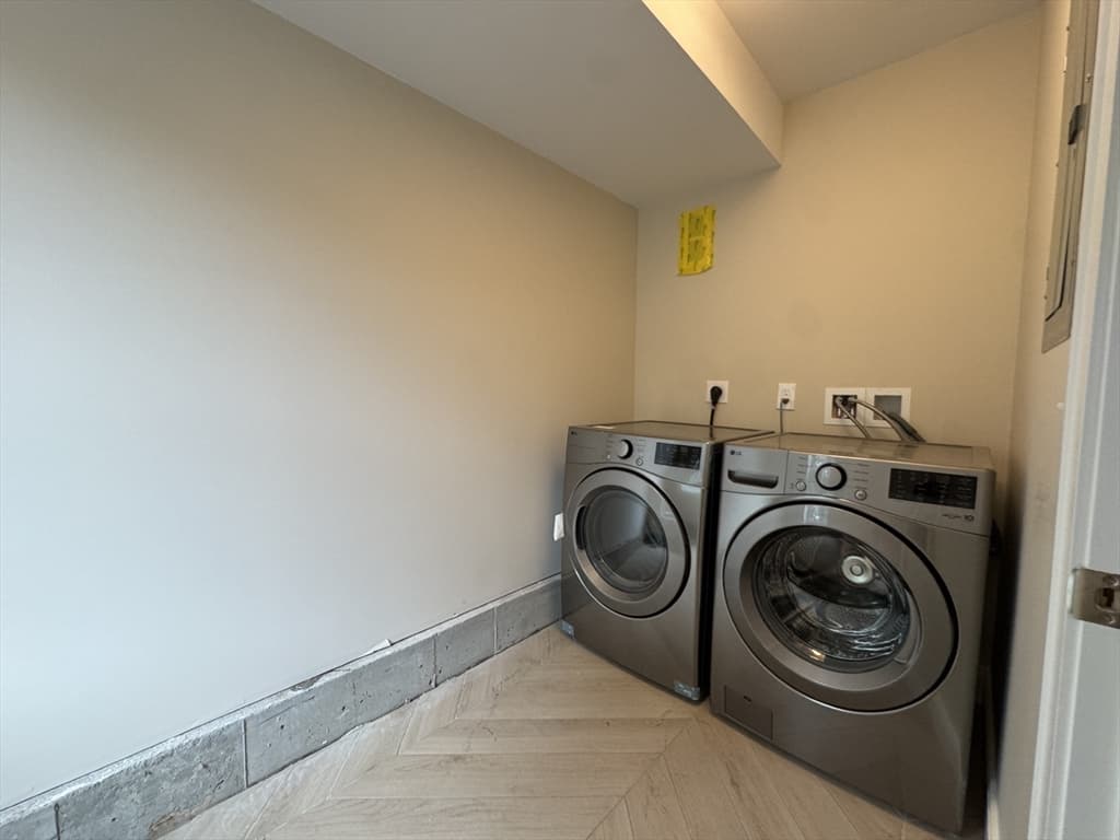 562 Gorham Street # 02, Lowell MA 01852 photo 27