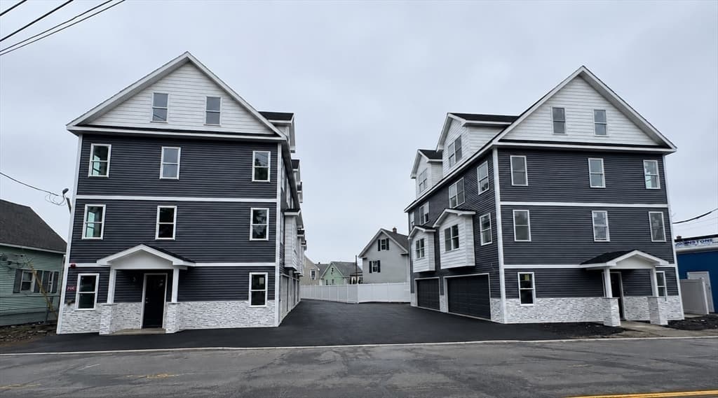 562 Gorham Street # 02, Lowell MA 01852