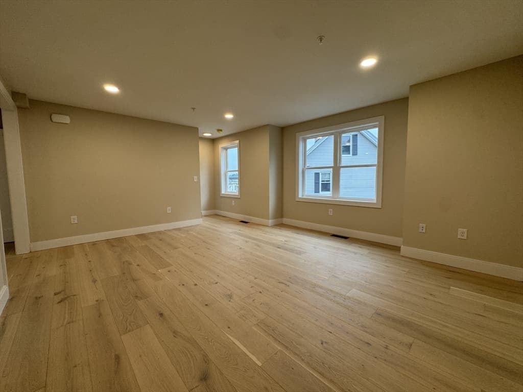 562 Gorham Street # 02, Lowell MA 01852 photo 15