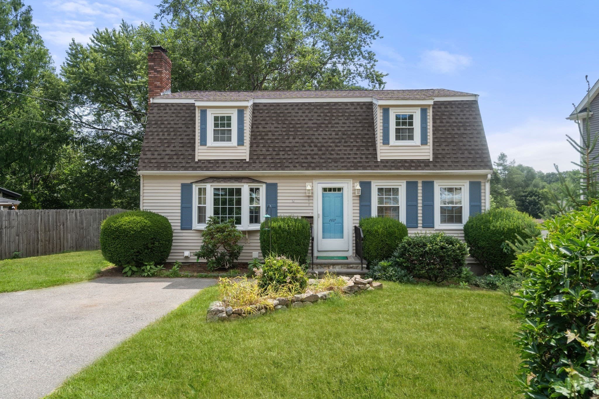 102 Cherry St, Framingham MA 01701