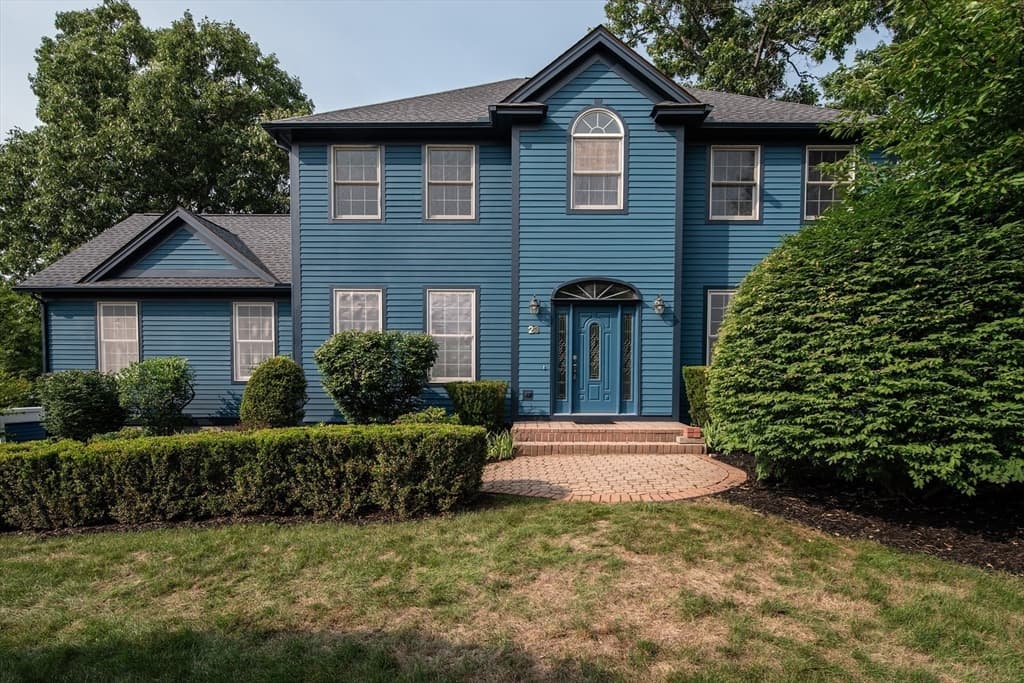 23 Summerfield Rd, Amherst MA 01002 photo 2