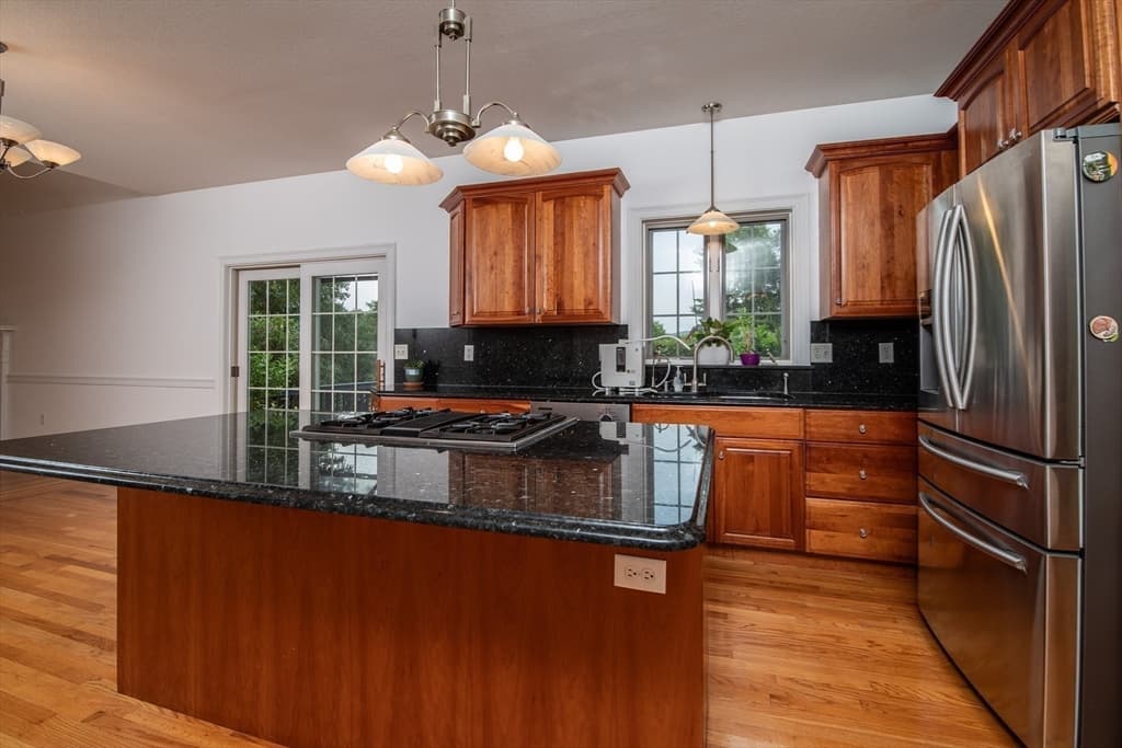 23 Summerfield Rd, Amherst MA 01002 photo 6