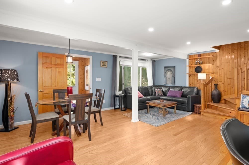 25 Ledge Street, Melrose MA 02176 photo 2