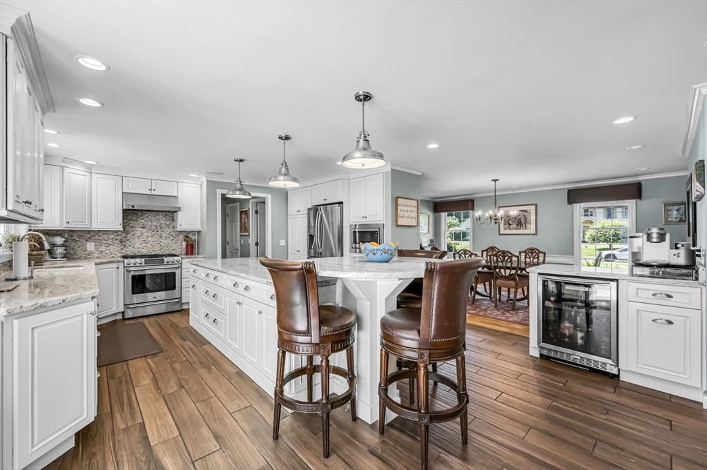 115 Williamsburg Dr, Longmeadow MA 01106 photo 7