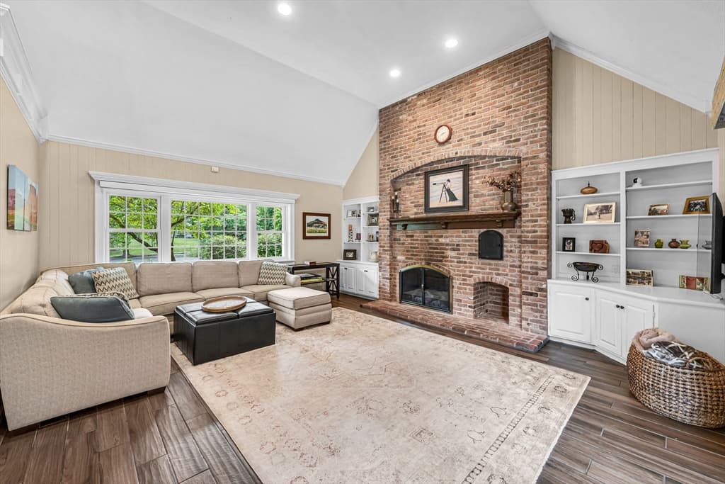 115 Williamsburg Dr, Longmeadow MA 01106 photo 15
