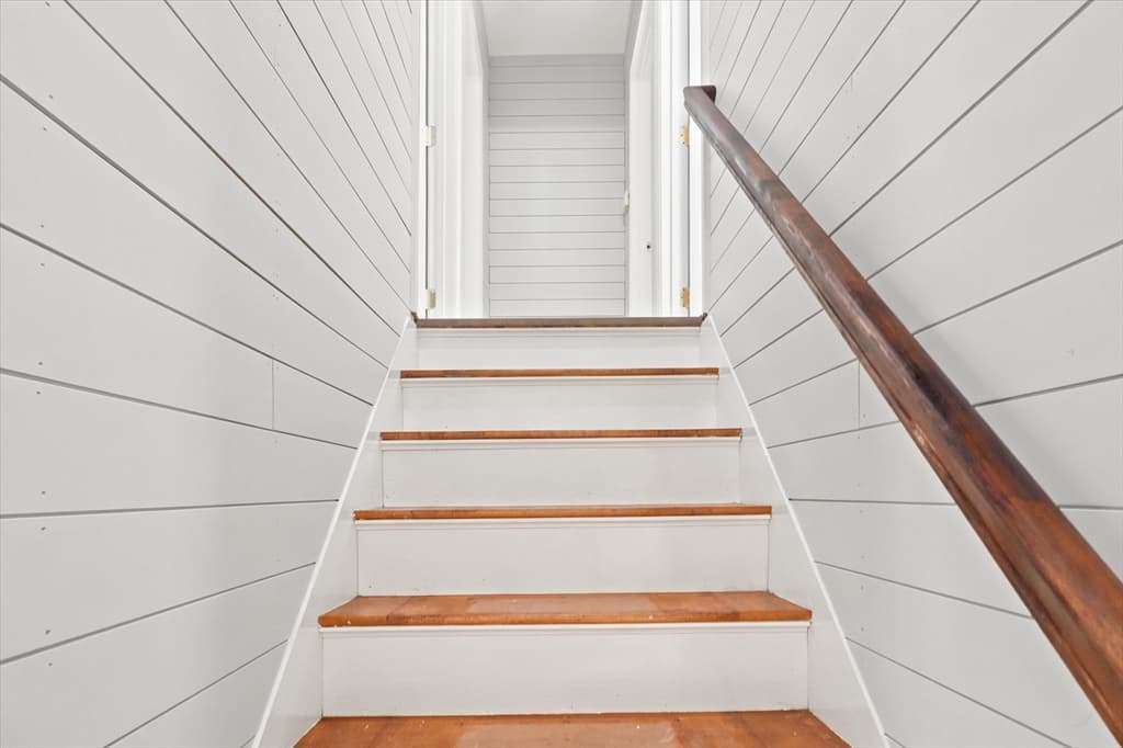 Single Family Residence at 35 Elm Park, Groveland MA 01834, photo 16 of 42