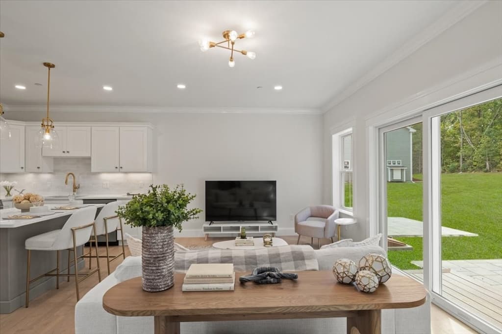 92 Uncas Avenue # 2, Franklin MA 02038 photo 8
