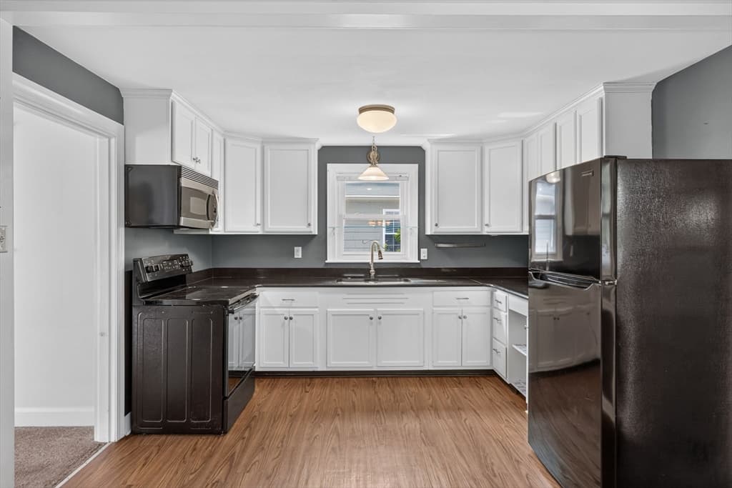 414 Archer St, Fall River MA 02720 photo 15