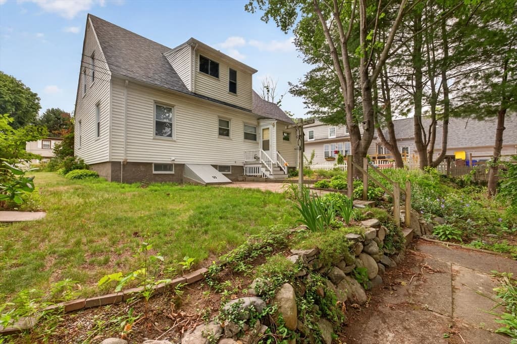 414 Archer St, Fall River MA 02720 photo 8