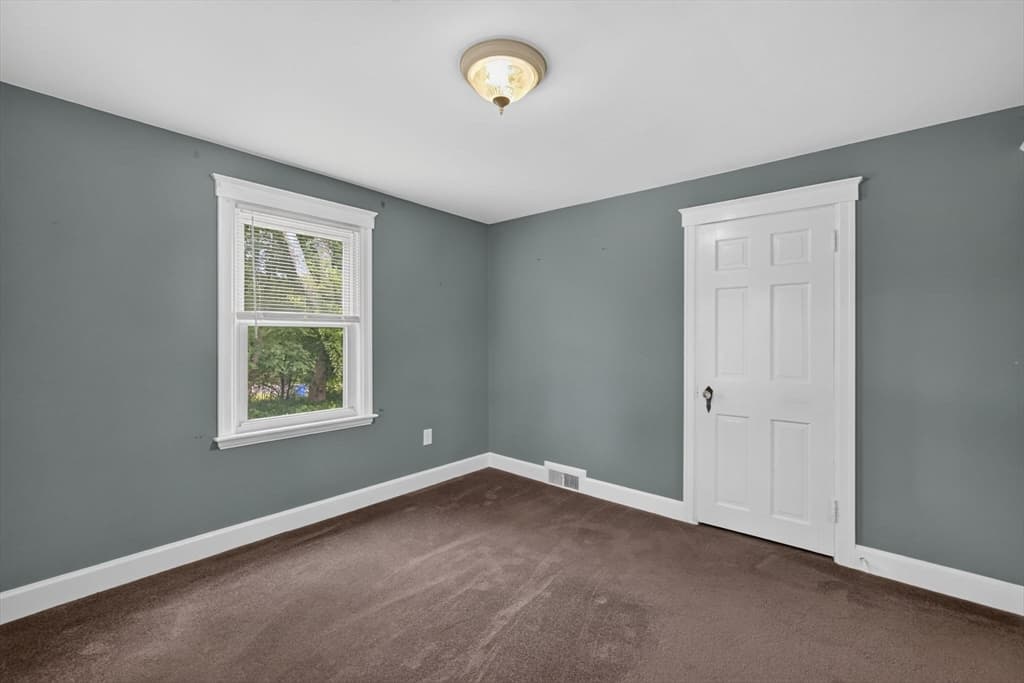 414 Archer St, Fall River MA 02720 photo 21