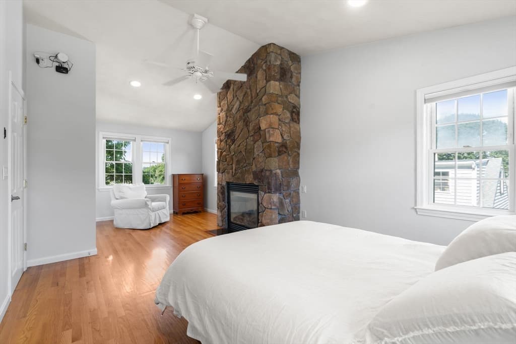 Single Family Residence at 32 Grosvenor Rd, Waltham MA 02453, photo 18 of 39