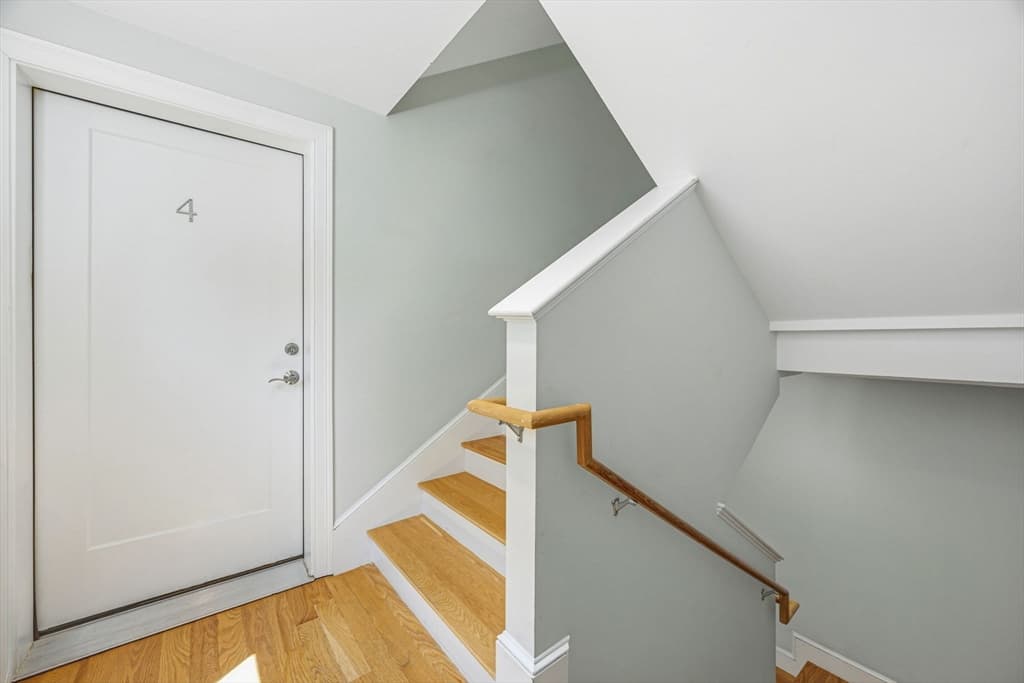 192 Raymond St # 4, Cambridge MA 02140 photo 27