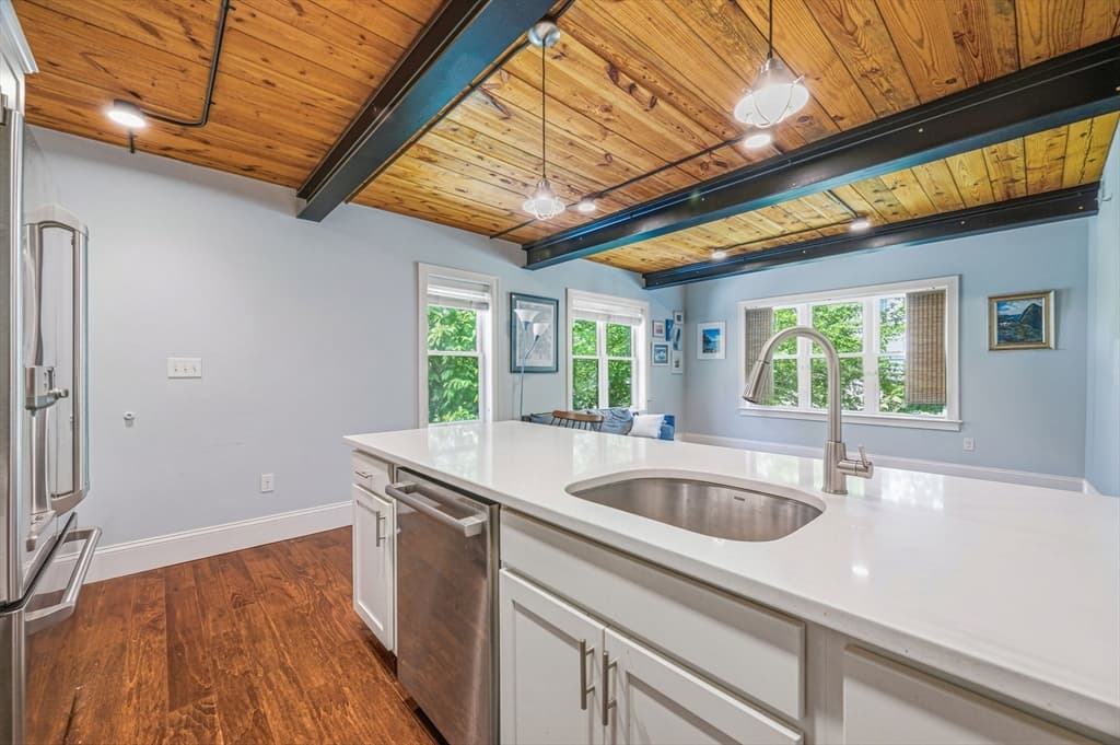 192 Raymond St # 4, Cambridge MA 02140 photo 6