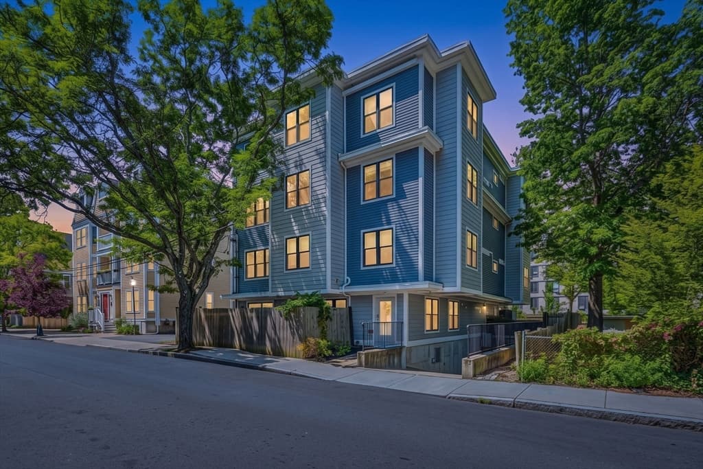 192 Raymond St # 4, Cambridge MA 02140 photo 33