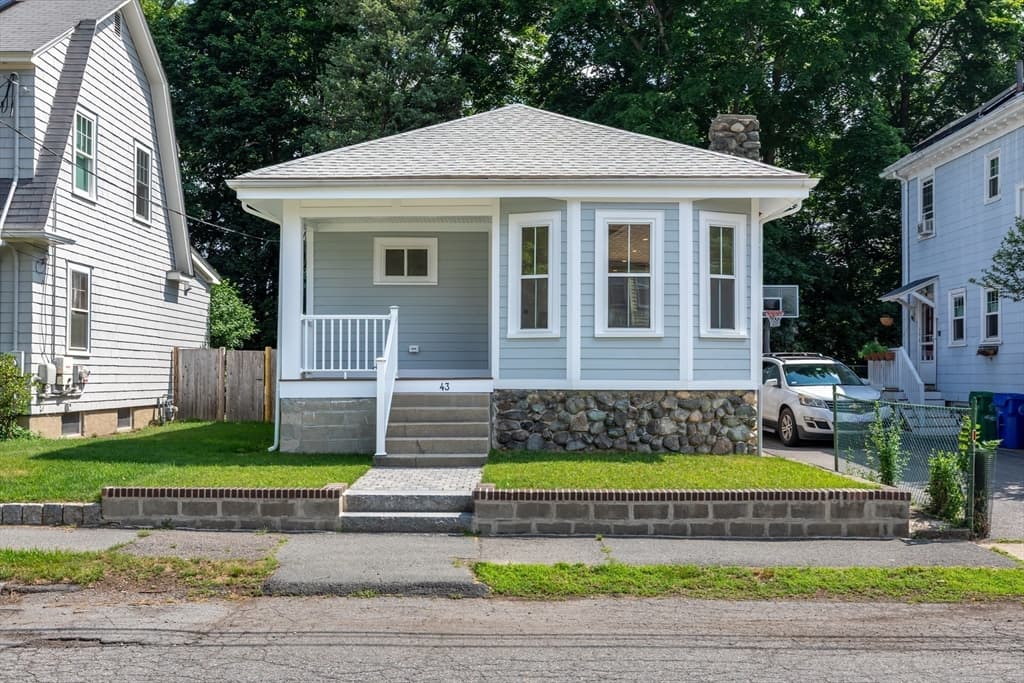43 Taft Ave, Newton MA 02465 photo 2