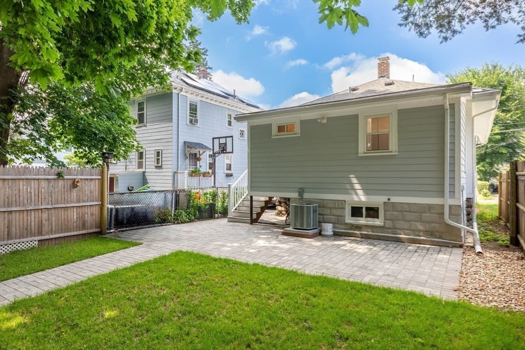 43 Taft Ave, Newton MA 02465 photo 18
