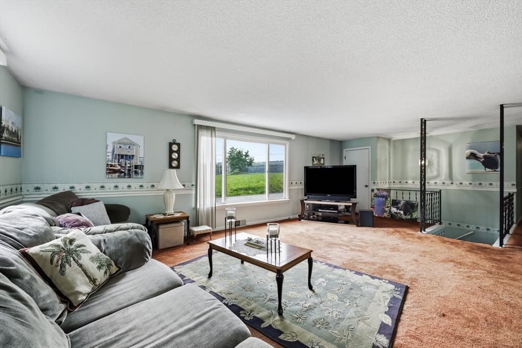 1303 Calkins Rd, Palmer MA 01069 photo 12