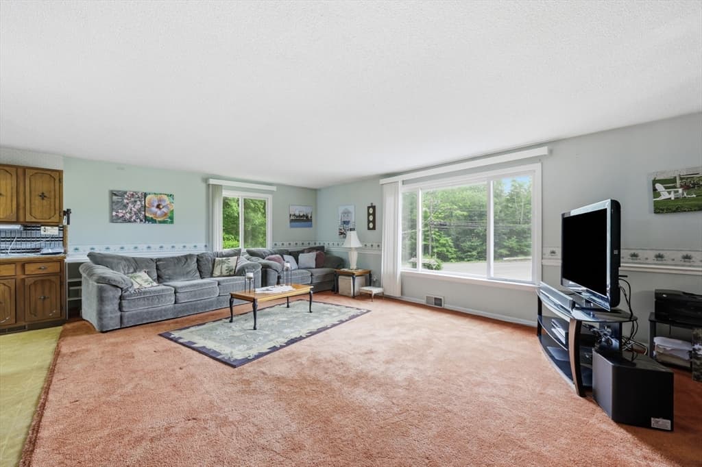 1303 Calkins Rd, Palmer MA 01069 photo 2