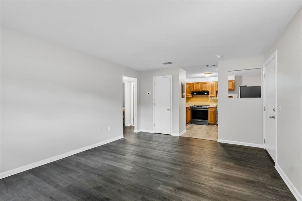 176 Maple Ave # 1, Rutland MA 01543 photo 3