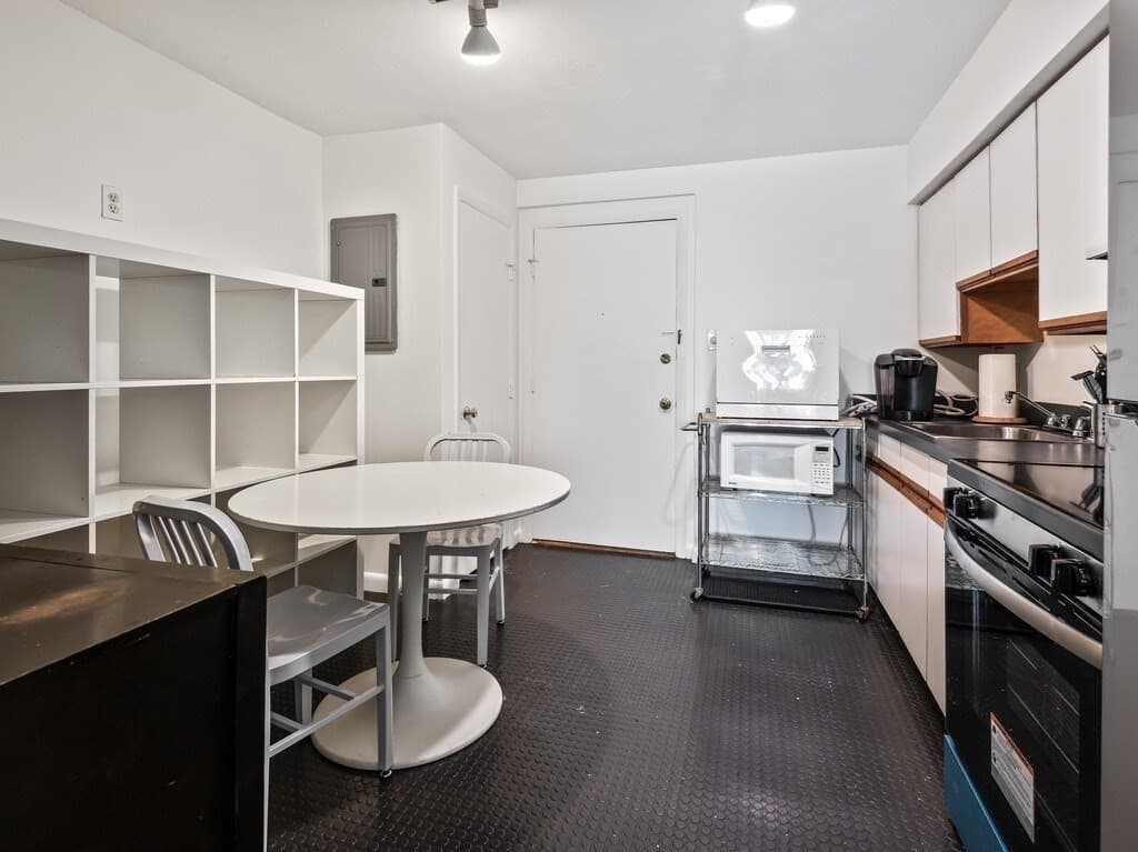 Condominium at 10 Roberts Street # 12, Somerville MA 02145, Somerville, photo 13 of 24